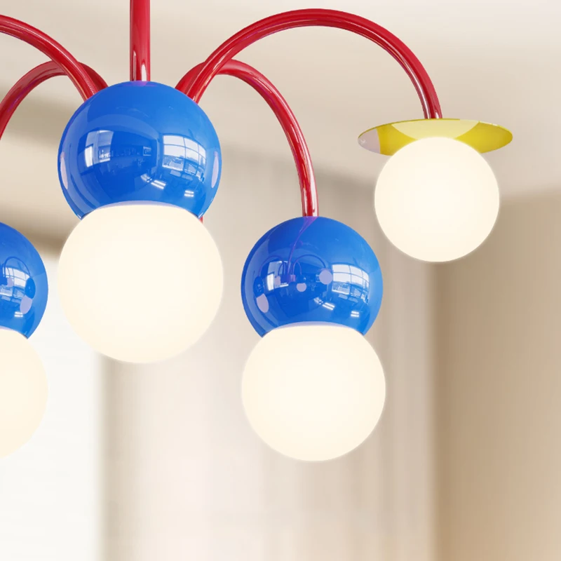 バブルボールシャンデリア - 子供部屋、保育室、寝室向けのカ - Baby Nursery Light Fixture のレビューと価格